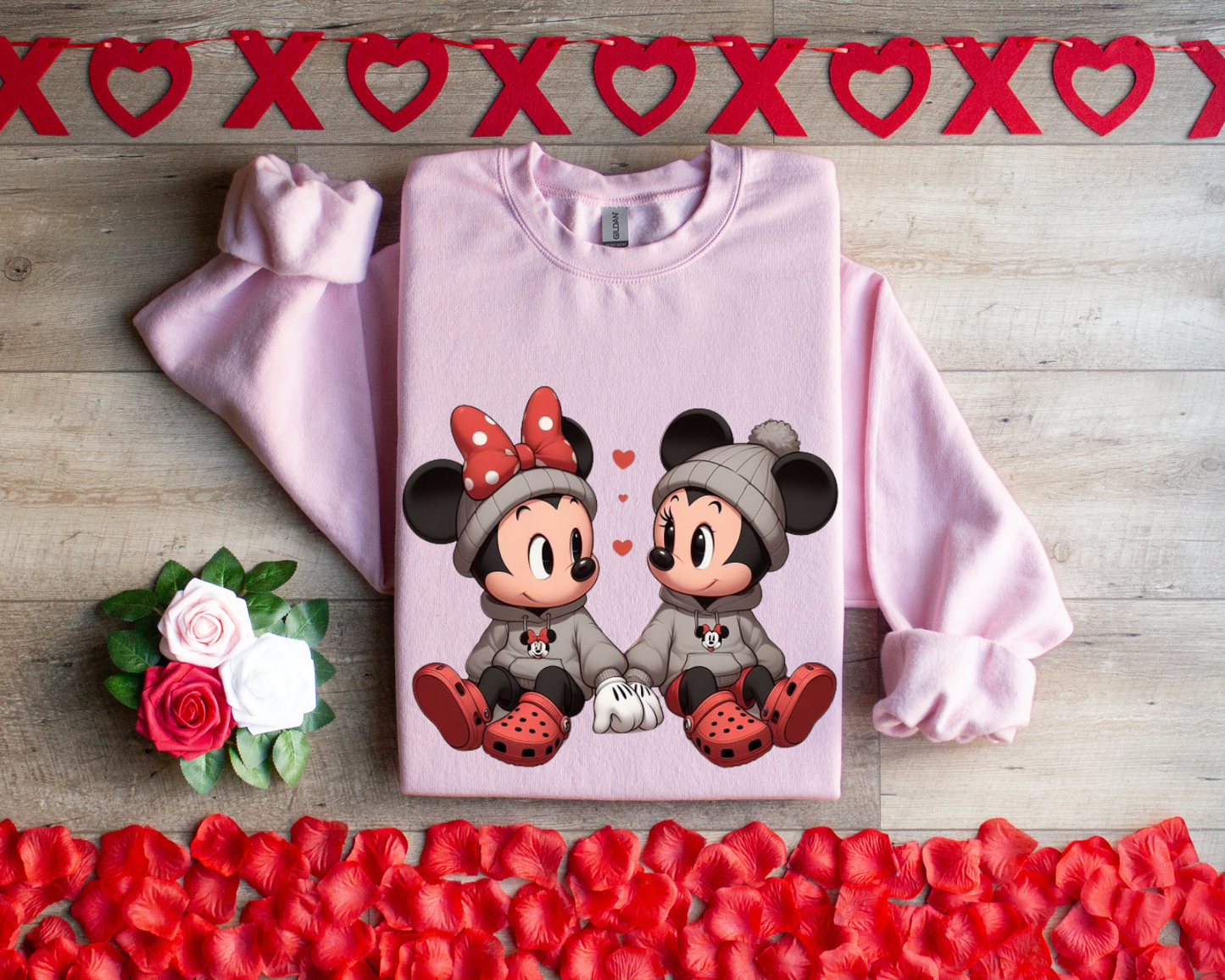 Little Mickey And Minnie (Holding Hands)