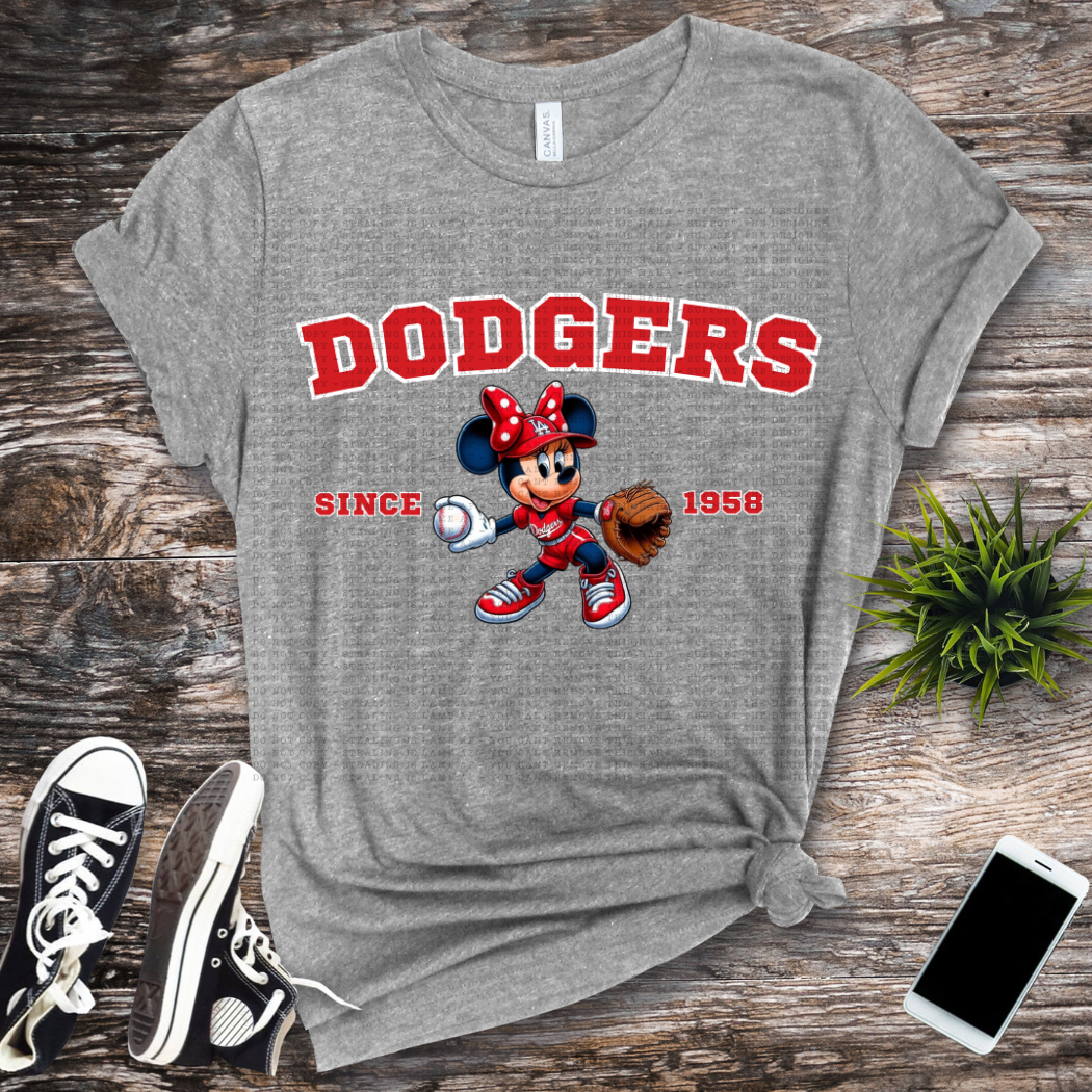 minnie throwing a ball