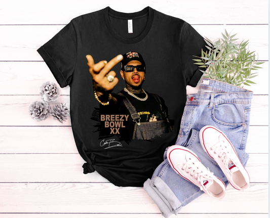 Chris Brown finger